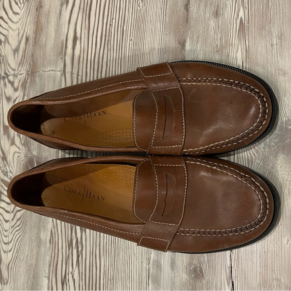 Cole Haan dress shoes/Penny Loafer